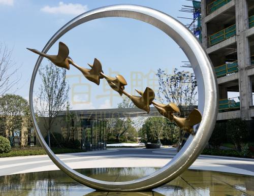 不銹鋼《圓環動物》雕塑